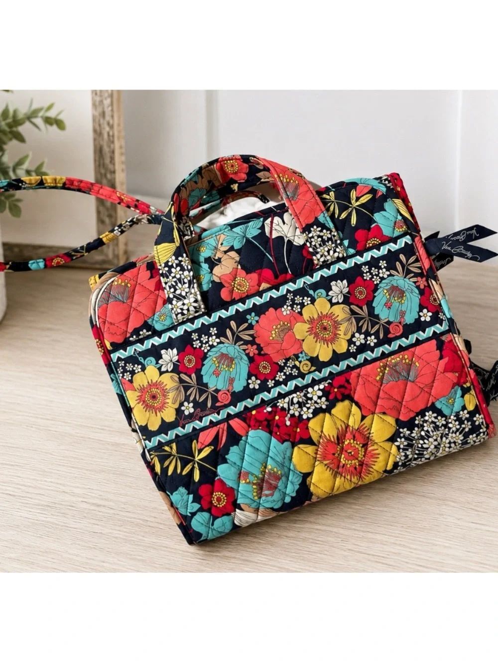 Retired VERA BRADLEY Hanging Travel Organizer Quilted HAPPY SNAIL  Bag